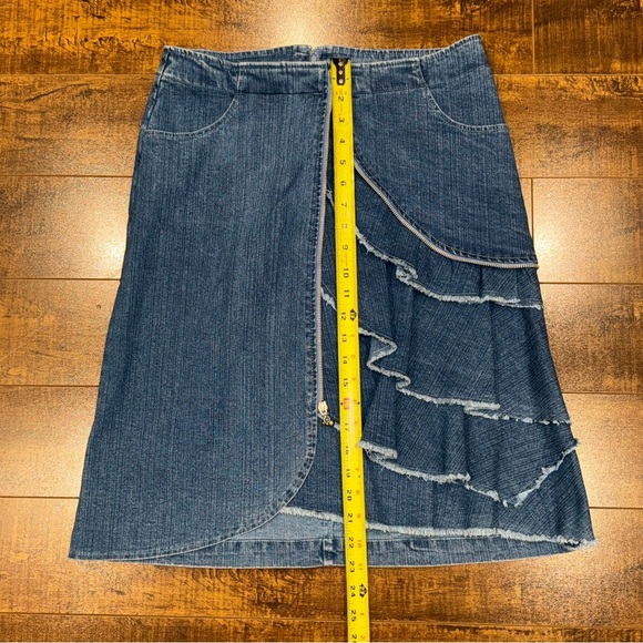 Vintage Denim Ruffle Skirt / Western / Festival. Yvonne Marie, size 10 - Picture 3 of 8